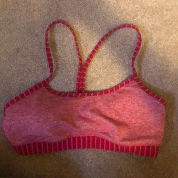 🍋Lululemon - Flow Y Sports Bra - Picture 3 of 4